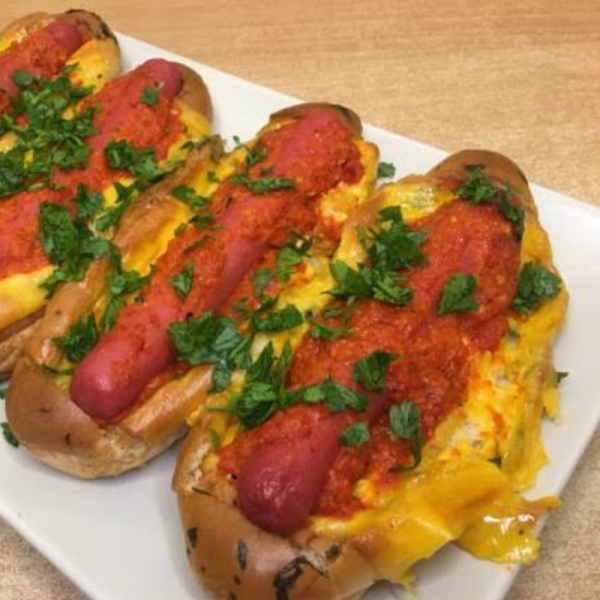 Sosisli Cheddarlı Aperatifler